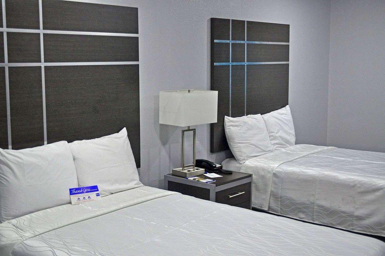 Americas Best Value Inn & Suites Brenham Dış mekan fotoğraf