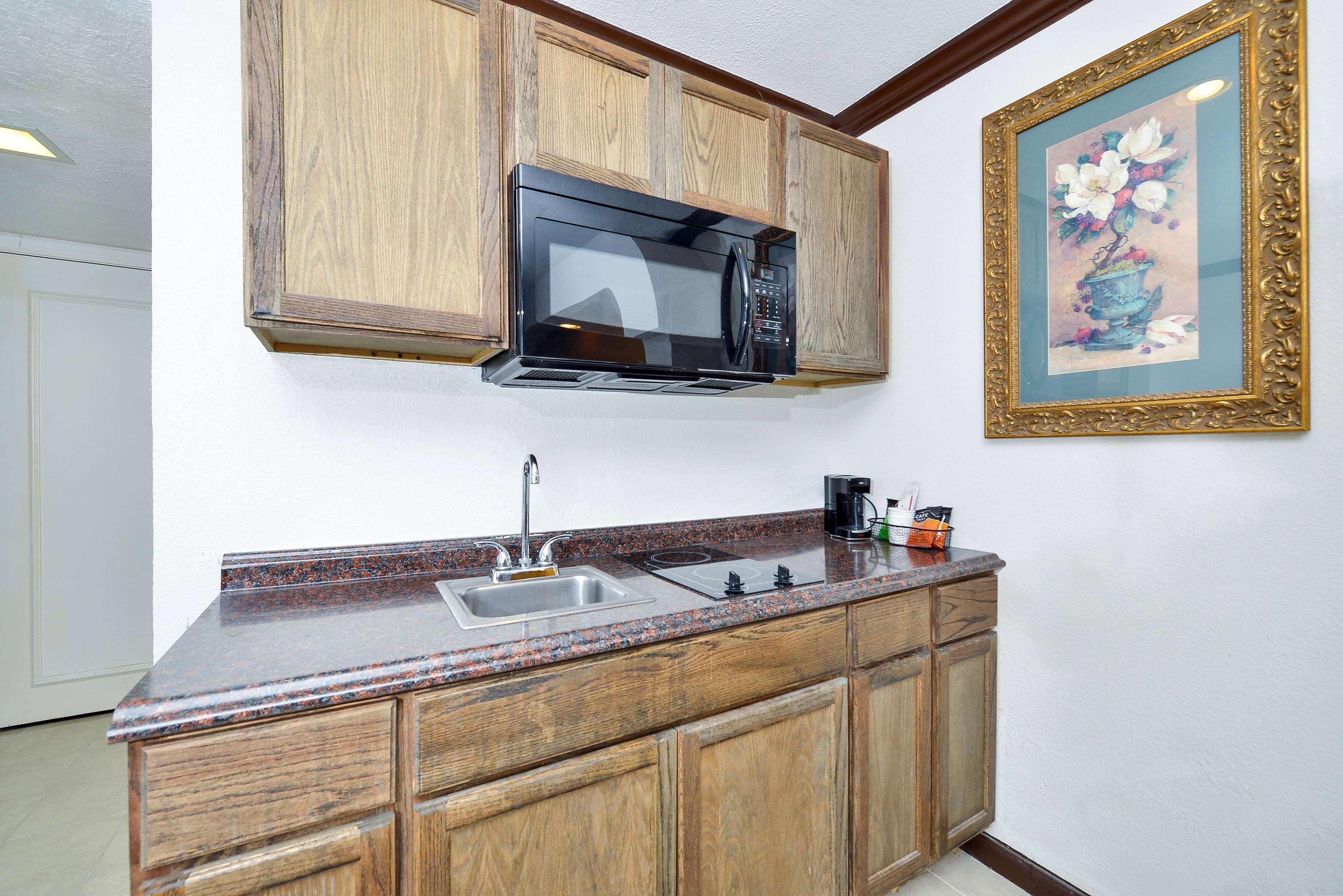 Americas Best Value Inn & Suites Brenham Dış mekan fotoğraf