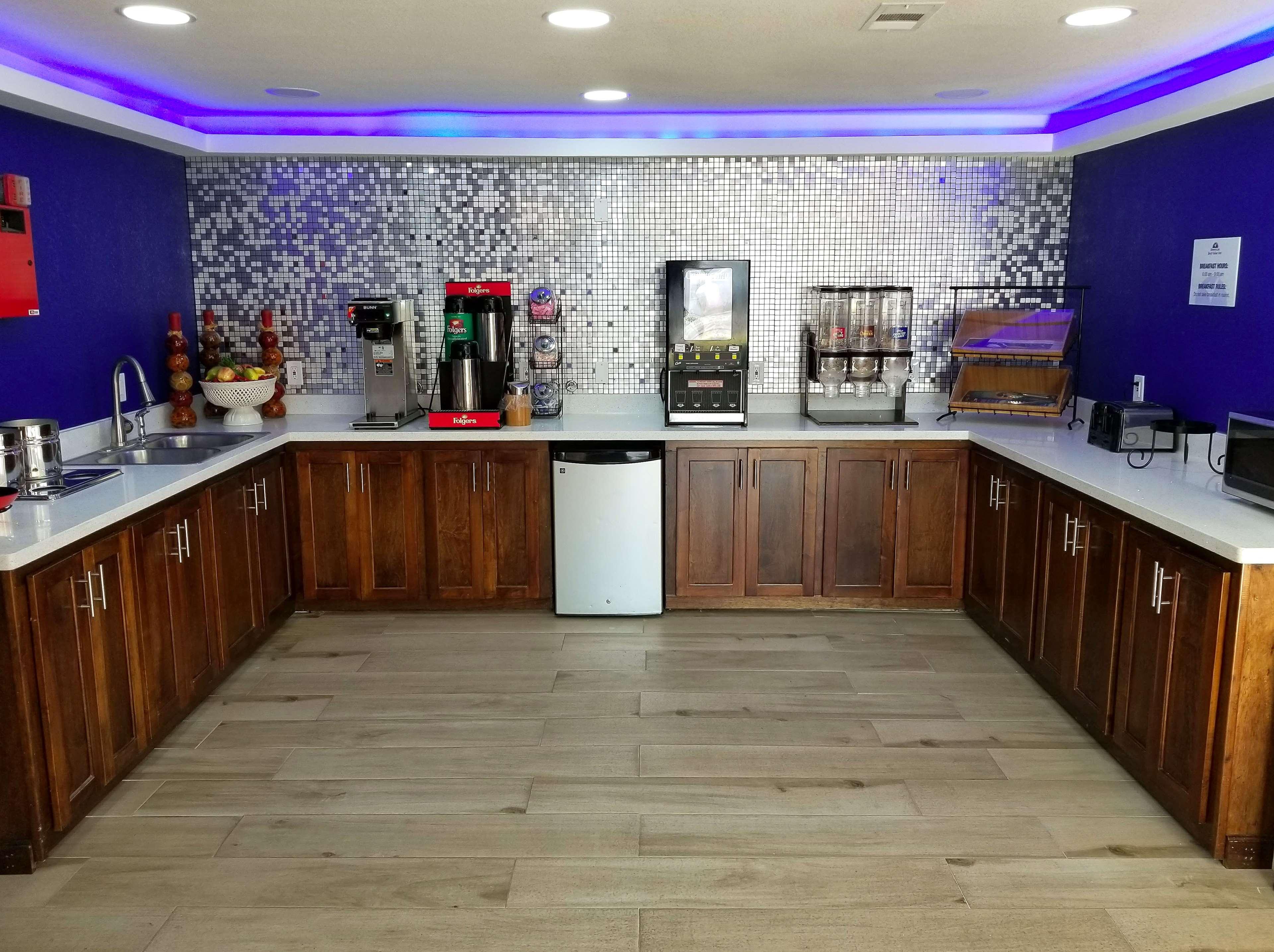Americas Best Value Inn & Suites Brenham Dış mekan fotoğraf