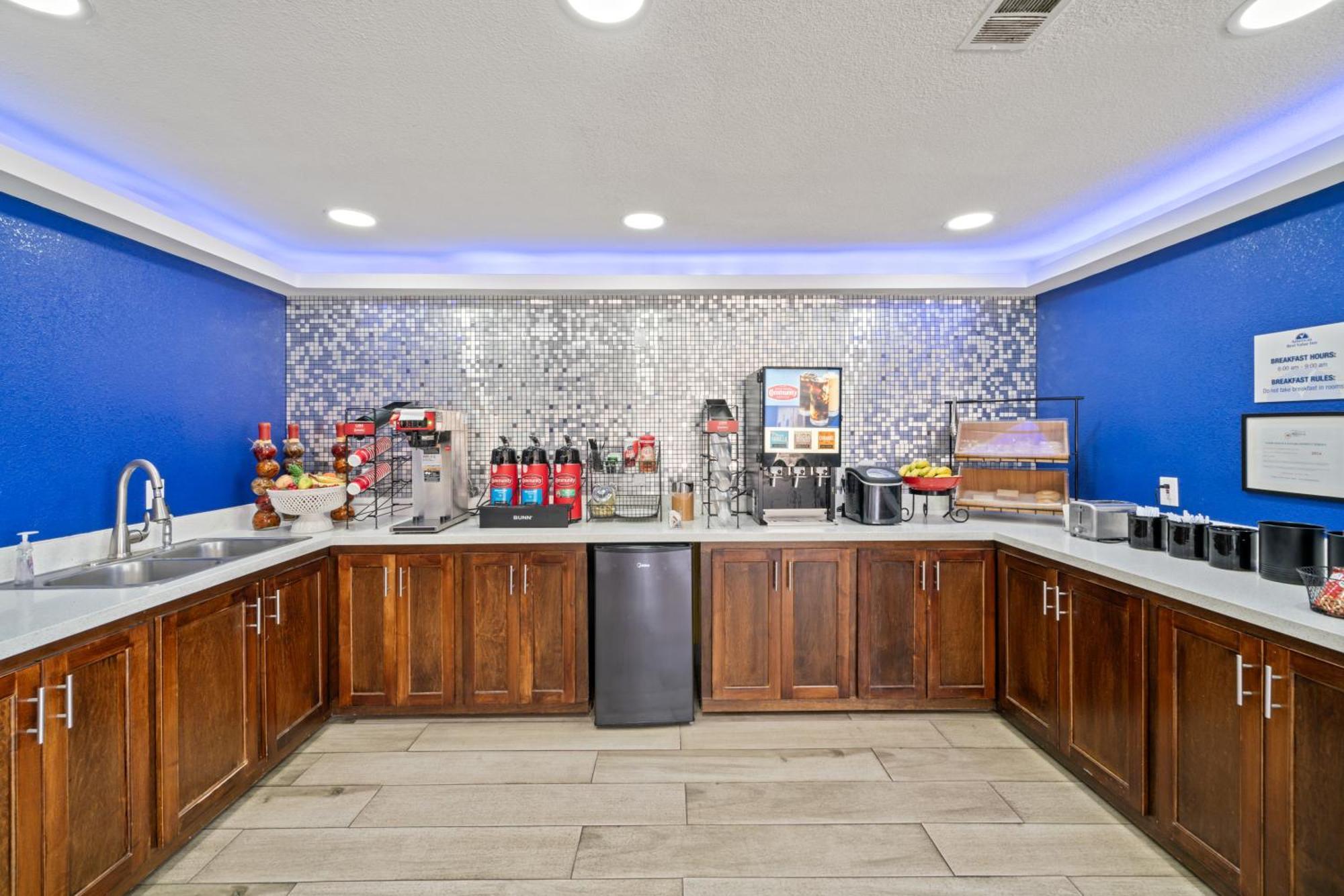 Americas Best Value Inn & Suites Brenham Dış mekan fotoğraf