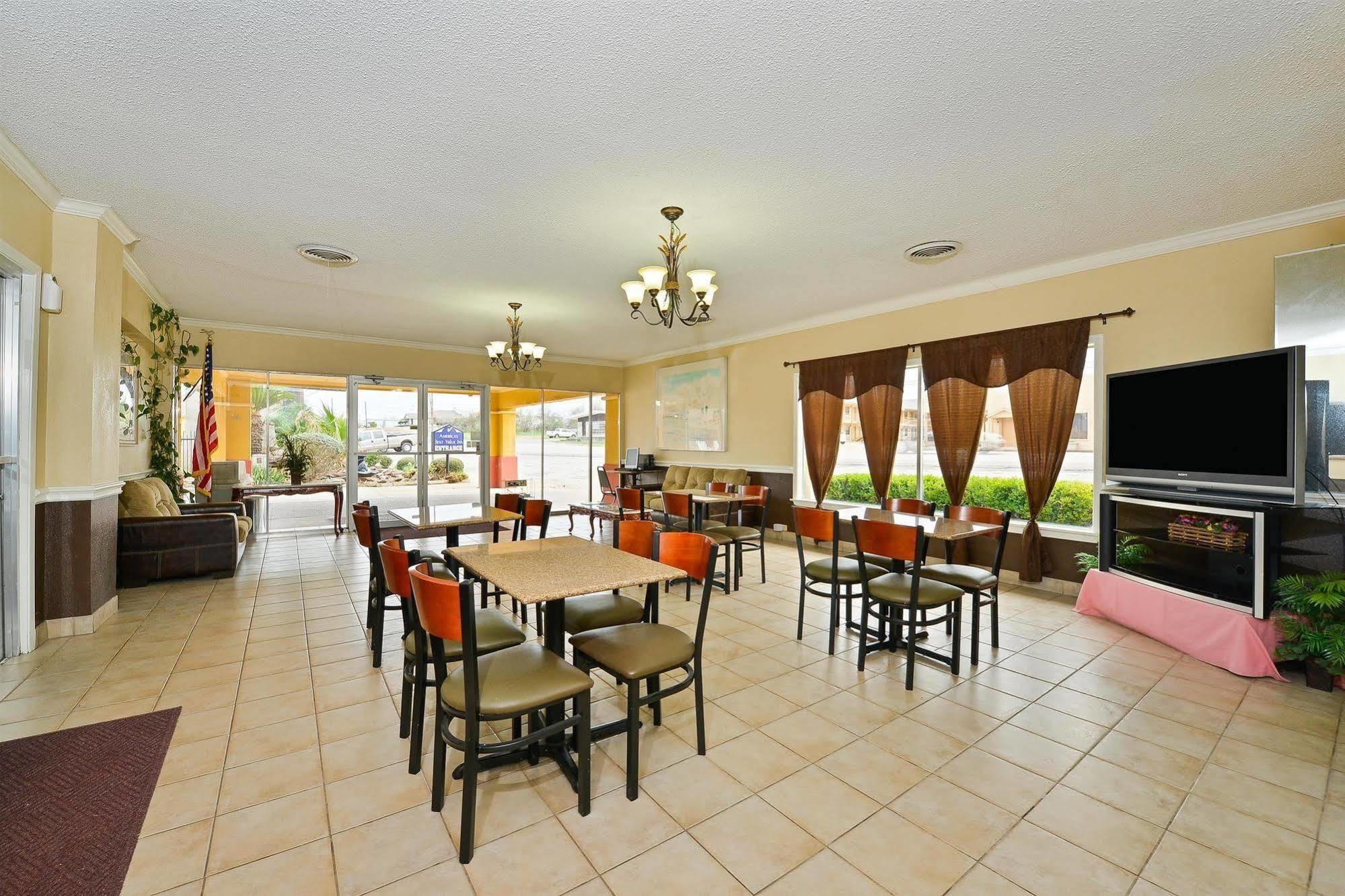 Americas Best Value Inn & Suites Brenham Dış mekan fotoğraf